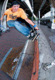 1jay-nosepick.jpg